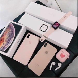 Apple iPhone XS Max with freebies
